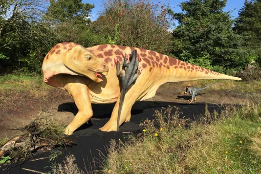 See the Iguanodon and many other dinosaurs at GIVSKUD ZOO.